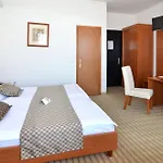 Hotel Neboder