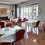 Hotel Neboder 3*