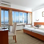 Neboder Rijeka