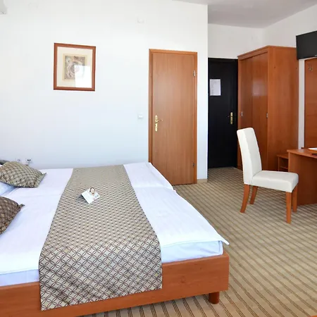 Ξενοδοχείο Neboder