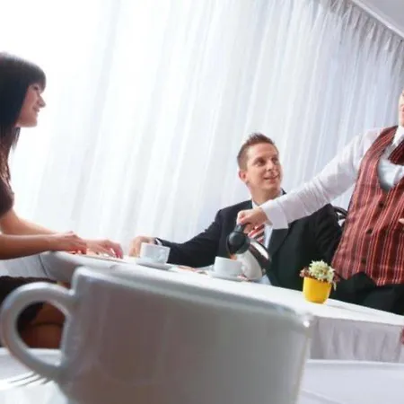 Hotel Neboder 3*