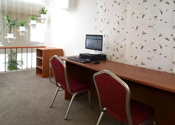 奈波德酒店 3* 里耶卡